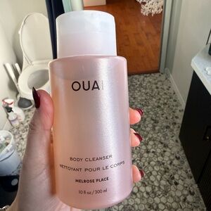NEW OUAI Melrose Place Body Cleanser in Pink